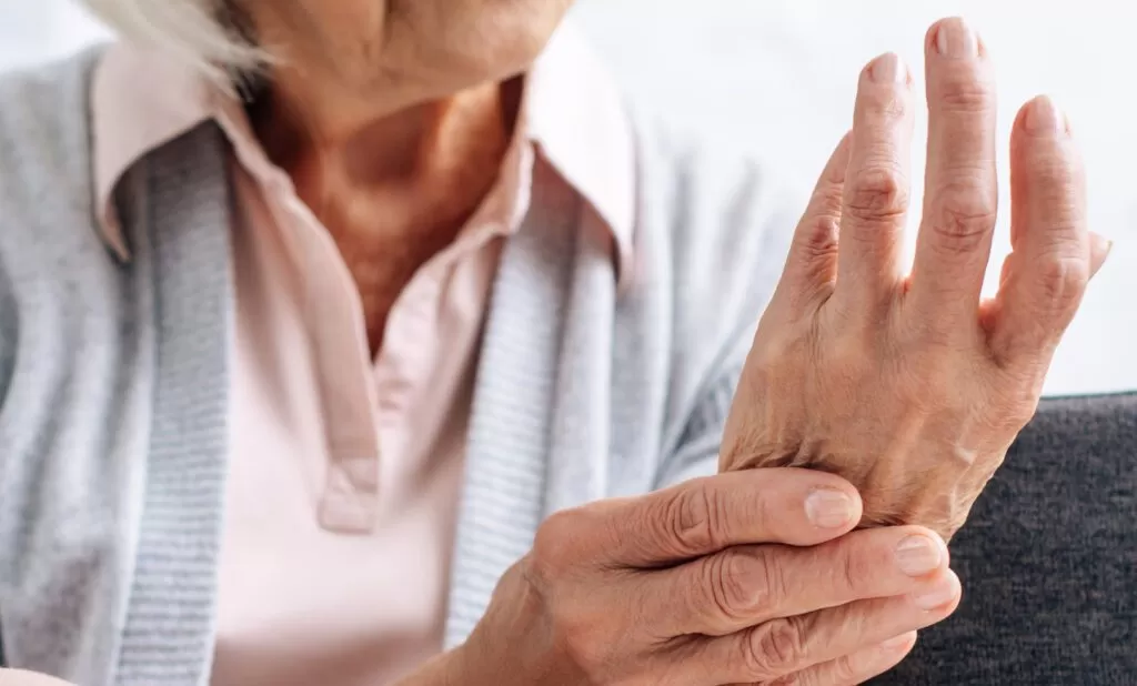 الفرق بين مرض باركنسون ومتلازمة باركنسون في العلاج