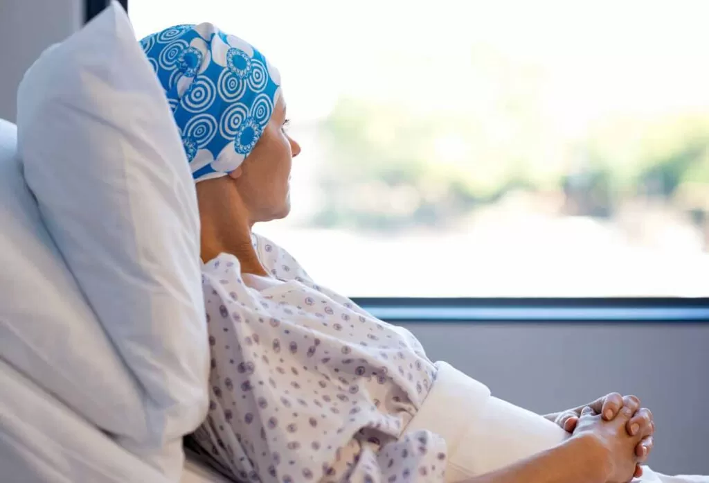 علاج سرطان الدماغ من الدرجة الرابعة بالجراحة