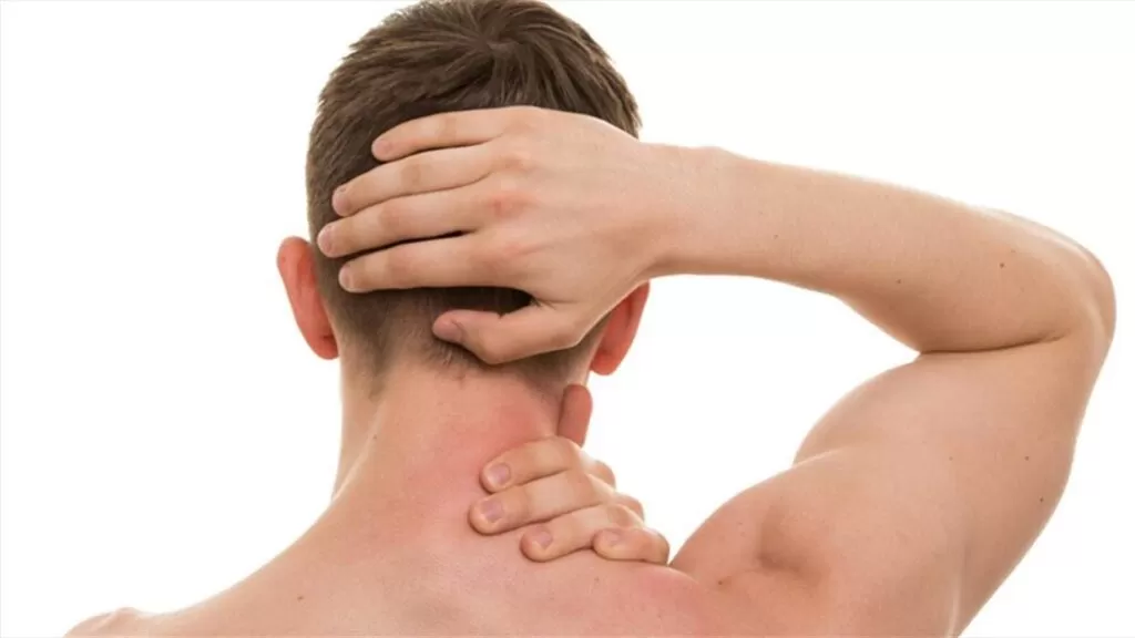 أسباب وجود الم في الرقبة من الخلف